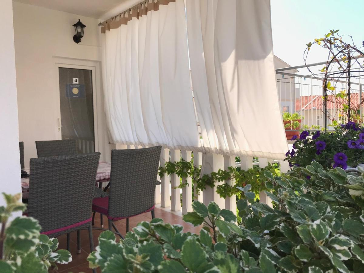Apartments - Rooms Vesna Primošten Екстериор снимка