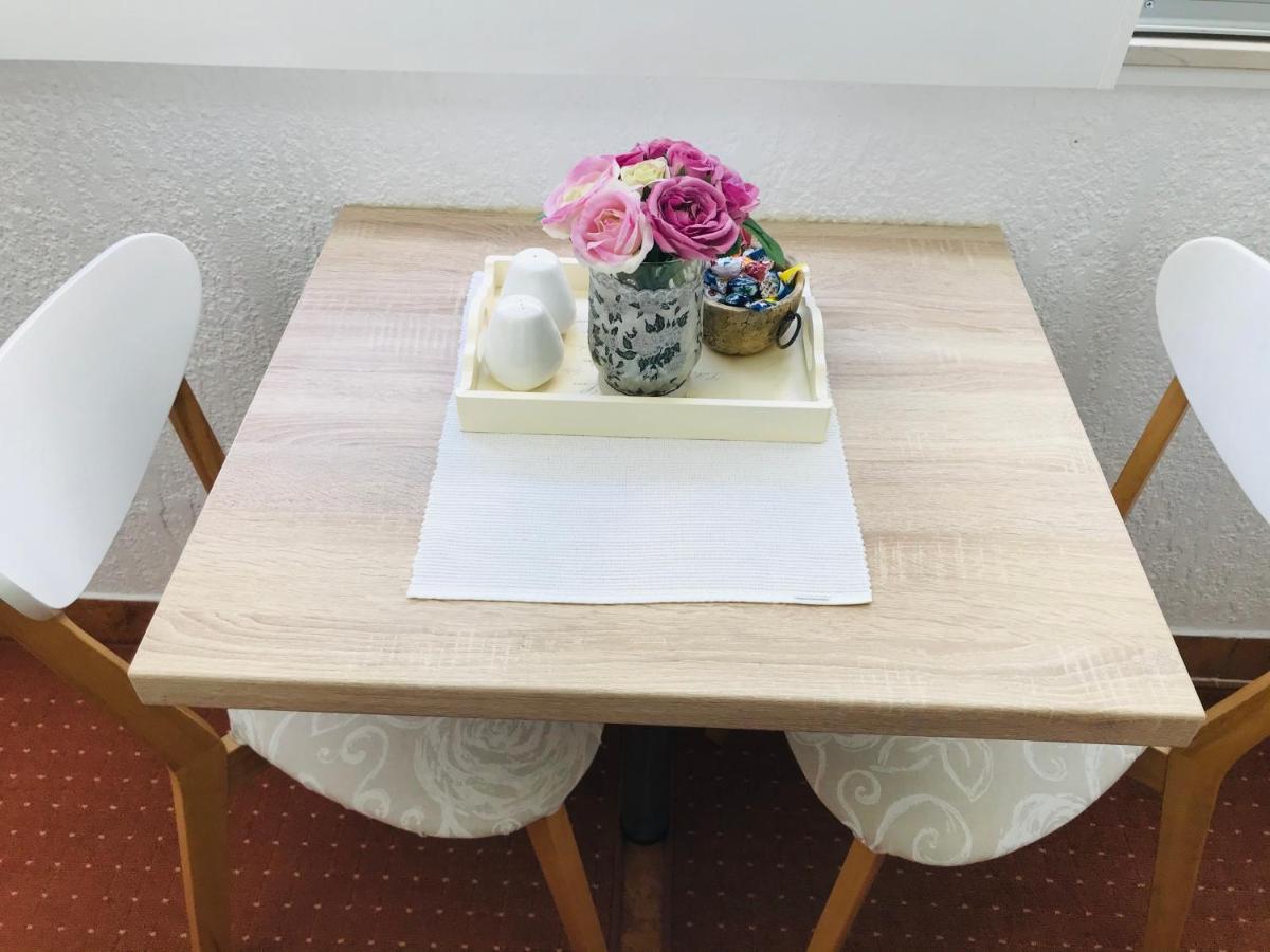 Apartments - Rooms Vesna Primošten Екстериор снимка