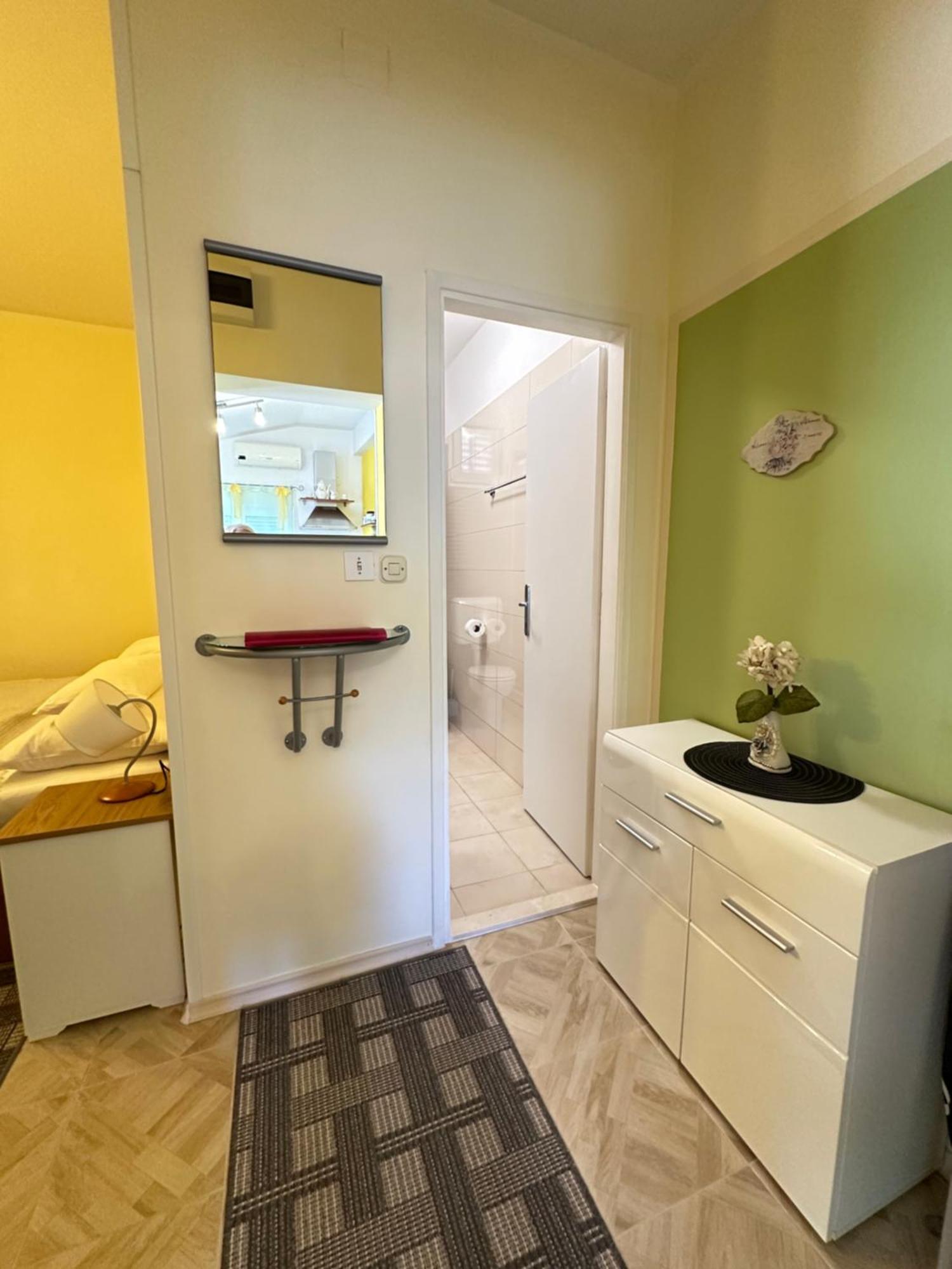 Apartments - Rooms Vesna Primošten Екстериор снимка