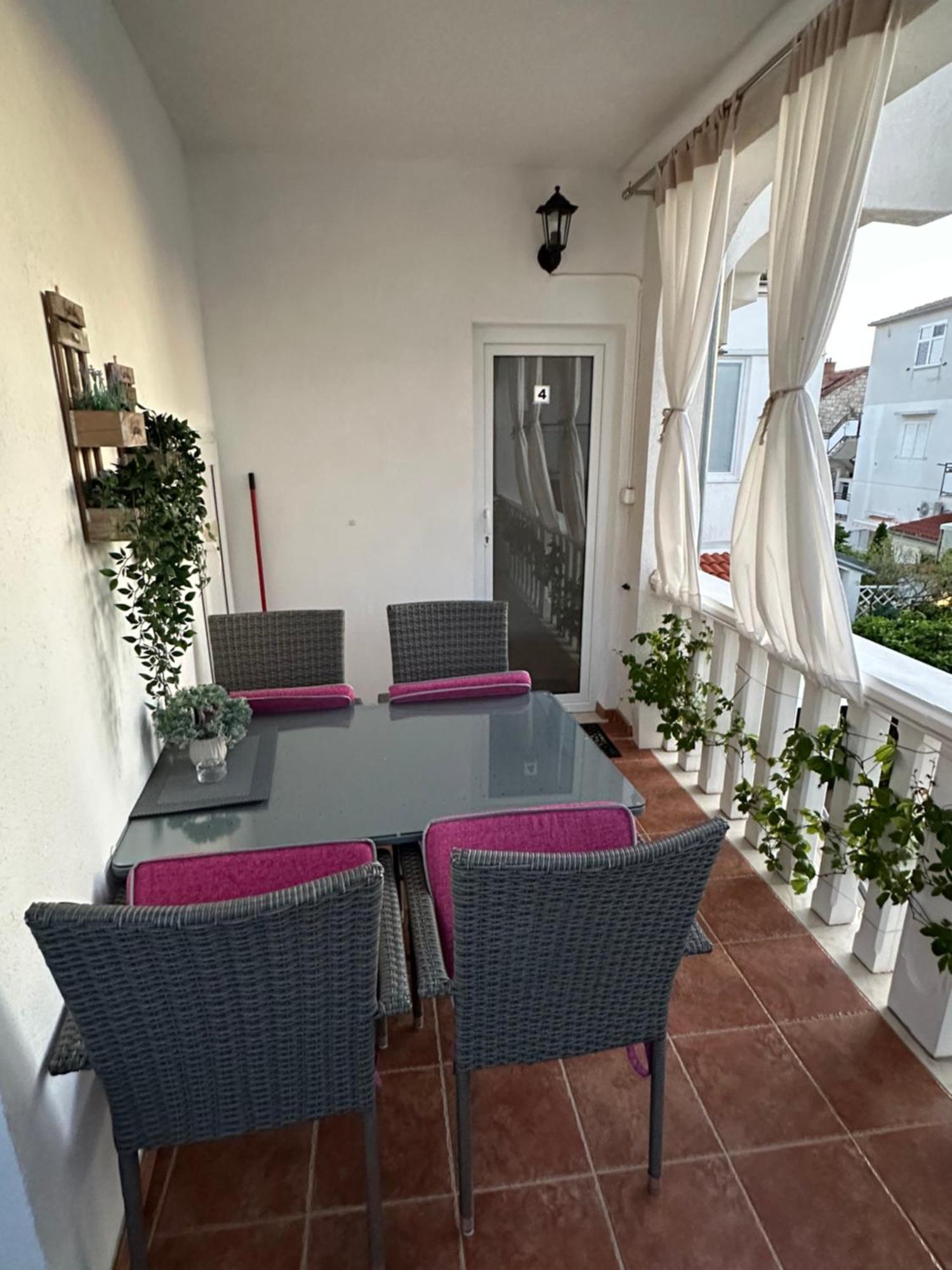 Apartments - Rooms Vesna Primošten Екстериор снимка