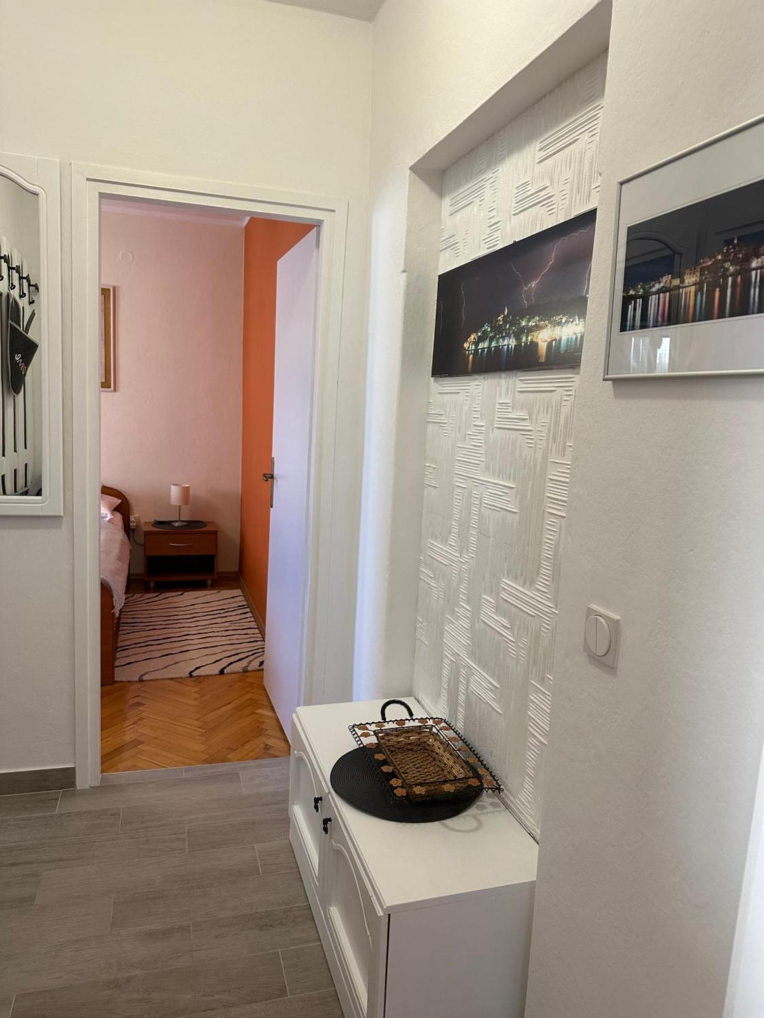 Apartments - Rooms Vesna Primošten Екстериор снимка