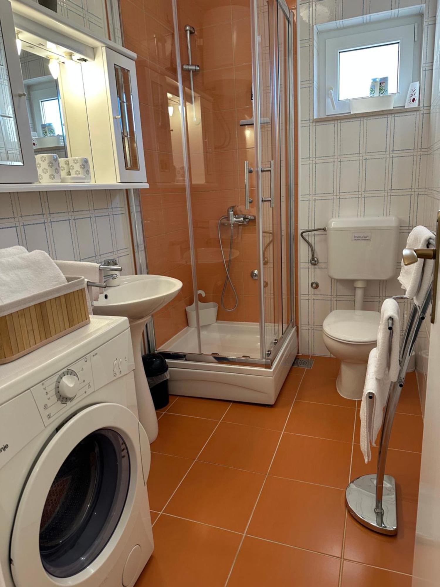 Apartments - Rooms Vesna Primošten Екстериор снимка