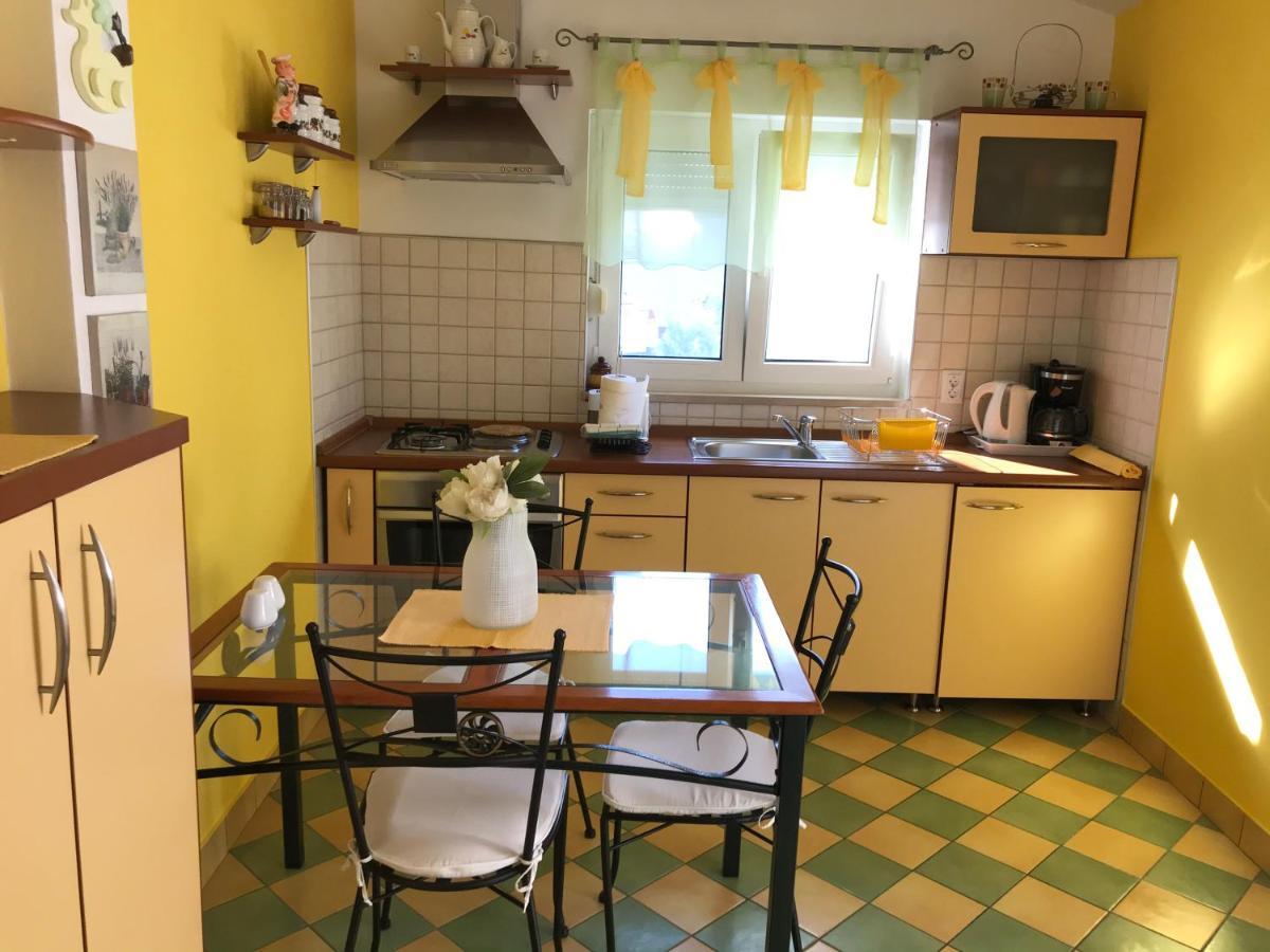 Apartments - Rooms Vesna Primošten Екстериор снимка